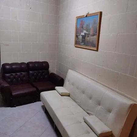 Appartement Minute Walk To The Munxar